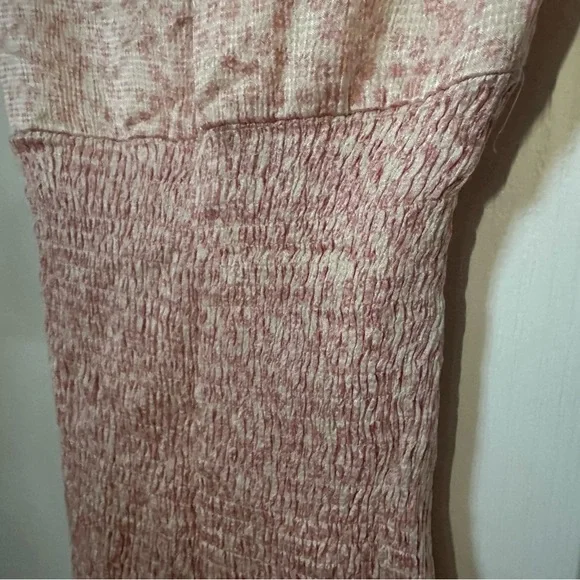 Zara Light Pink Floral Mini Dress w/Puff Sleeves         Size XS - Picture 4 of 4